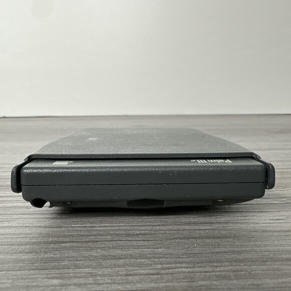 PALM IIIe 3 Com Handheld PDA with Metal Stylus and Plastic‎ Cover - Picture 11 of 11